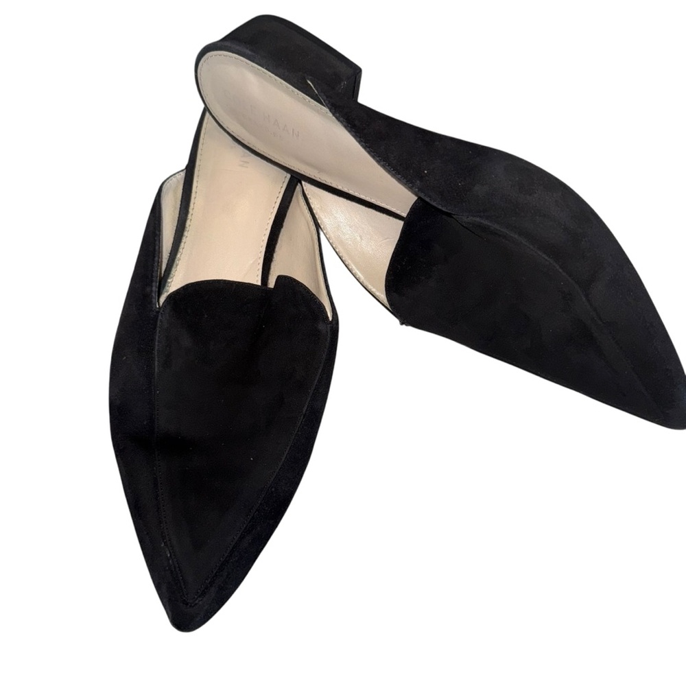 COLE HAAN PIPER BLACK SUEDE POINTY TOE LOAFER MULE. SIZE 6B.
